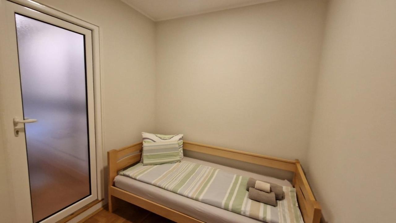 Lux Apartman Ava Kikinda Dış mekan fotoğraf