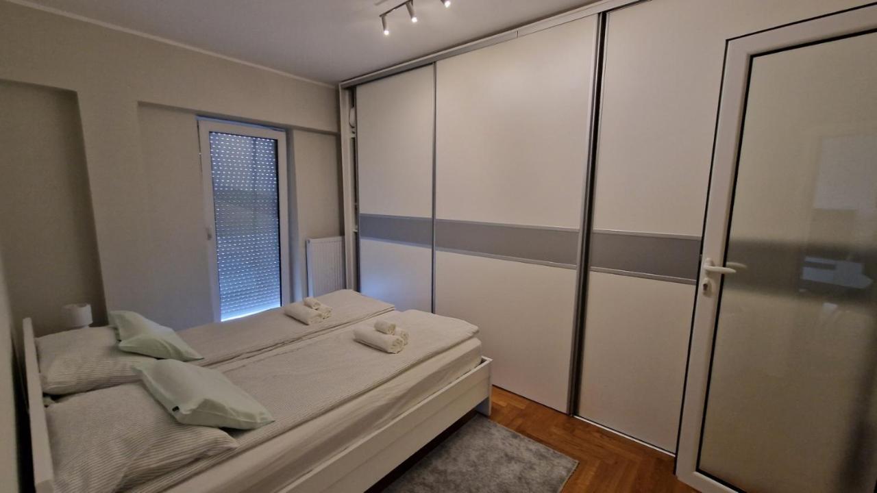Lux Apartman Ava Kikinda Dış mekan fotoğraf