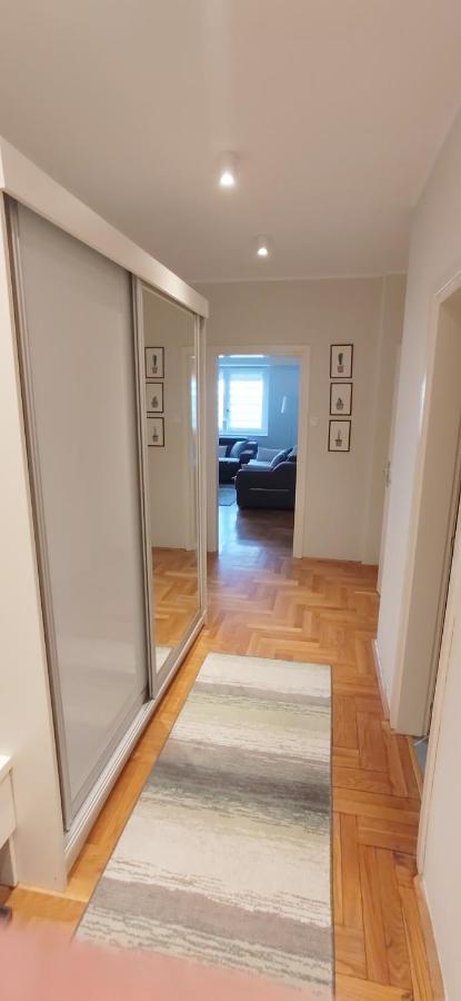 Lux Apartman Ava Kikinda Dış mekan fotoğraf